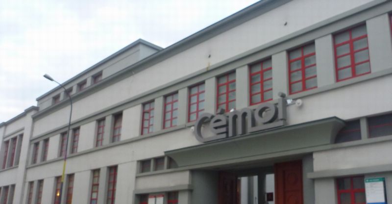 En émoi devant les anciens chocolats cemoi en 2010