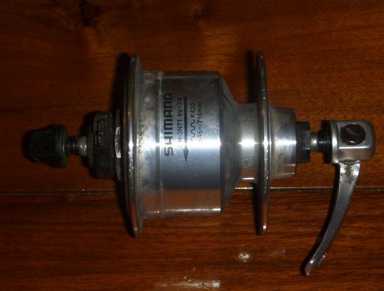 La centrale nuclaire portative Shimano du claudio sur sa bicyclette : 3 watts