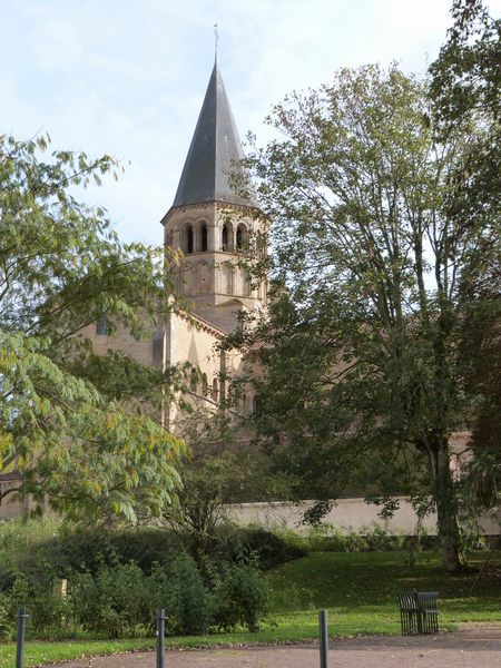 Abbatiale de Paray le Monial vue en 2014