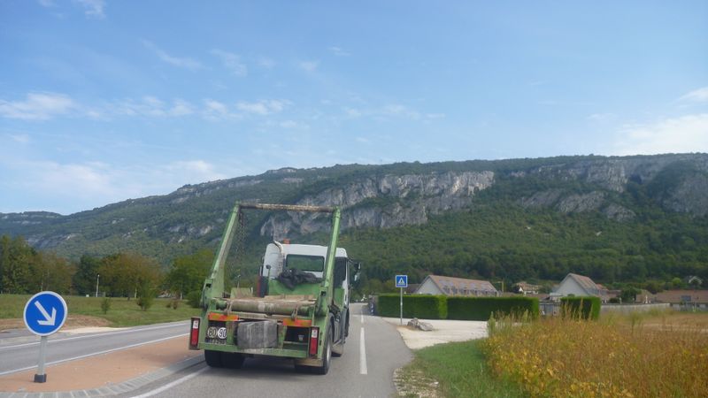 Virignin : route refaite en 2013, zont oubliés les cyclistes ! BDC