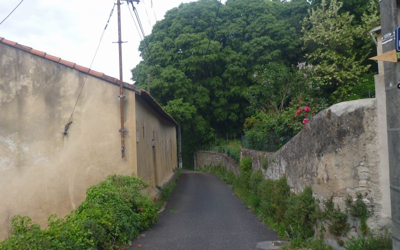 Route dite : Boulevard du midi, entre Villeneuve Les Avignon et les Angles , évitant ainsi le D 2