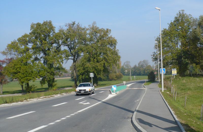 La Forge Neydens sur la D18 en 2000-2015 : 15 ans plus tard .. non non rien n'a changé pour les cyclistes ..