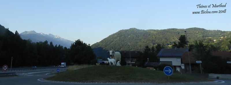 Sur la Vélo-route ViaPreAlpina dite V62 : rencontre avec les Thônes et Marthod