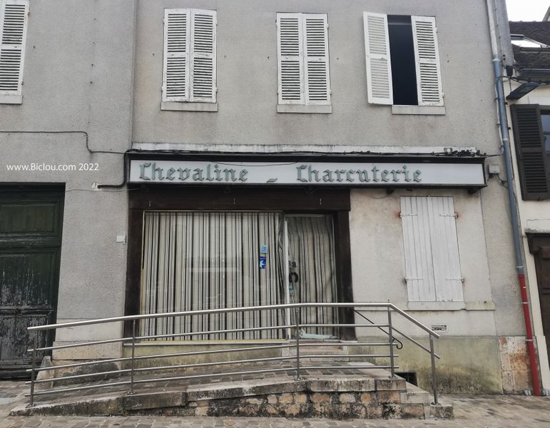 Les commerces traditionnels se perdent (Seine et et marne) ..
