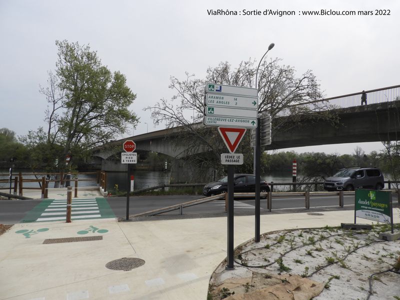 ViaRhôna : Villeneuve Les Avignon, aménagements cyclables 2021-22
