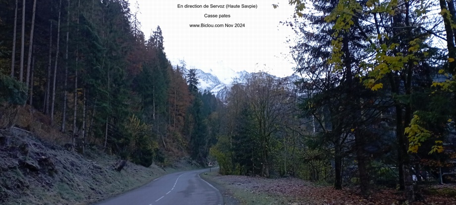 En direction de Servoz ; de belles rampes ..