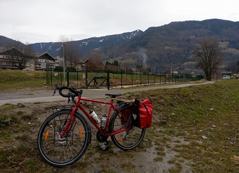 Ugine : Terminus du train .. de Marchandises.. en 2024 ; poussera t il un jour juska Faverges ?