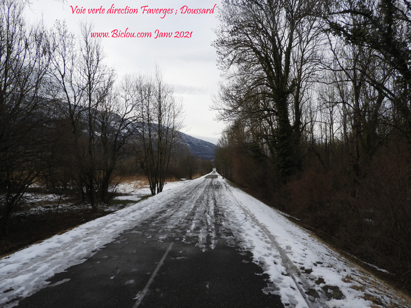 Voie-verte-Giez-direction-Doussard-pas-dgage