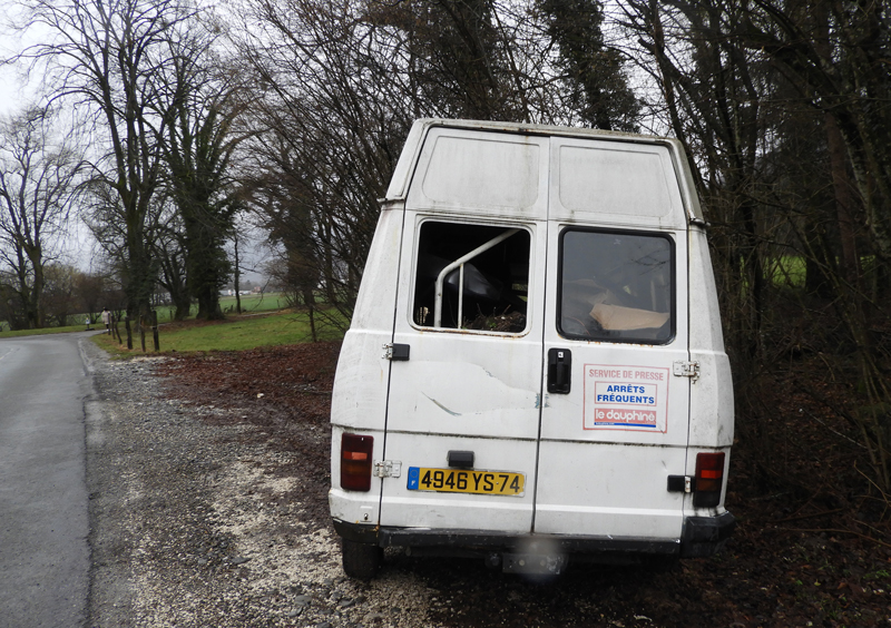 Camionette-accident�e-sortie-englannaz-2021