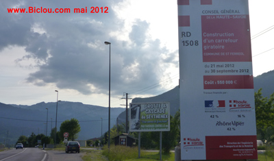giratoire-saint-ferreol-D1508-D12-Piste-cyclable