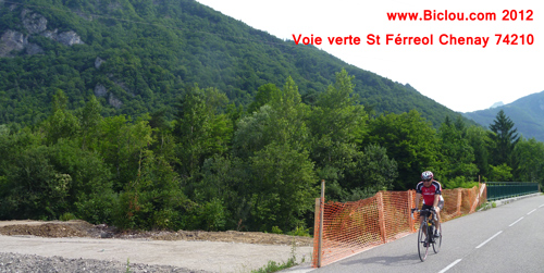 giratoire-saint-ferreol-D1508-D12-Piste-cyclable