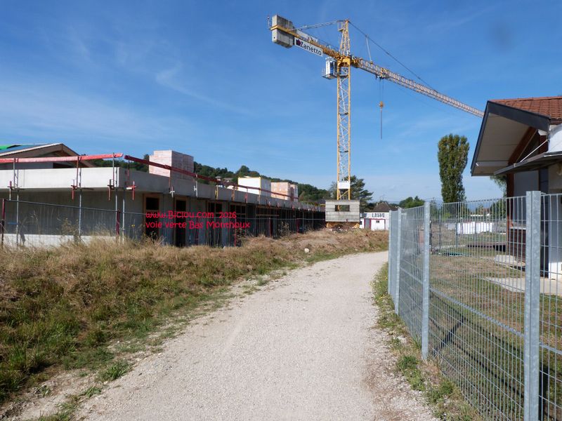La Voie verte véloroute : Bonne - Annemasse , devrait passer ici ..
